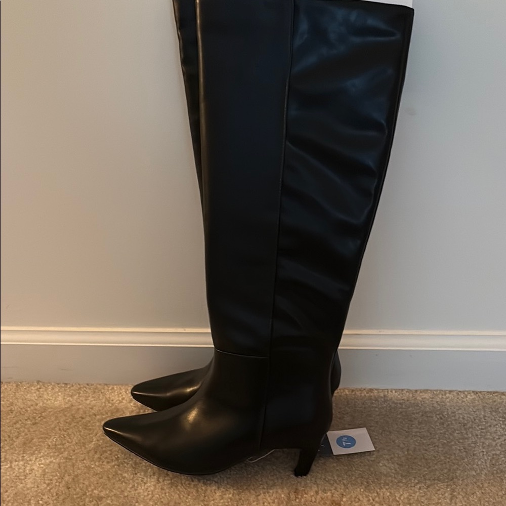 Elegant Black Knee-High Women's Boots
